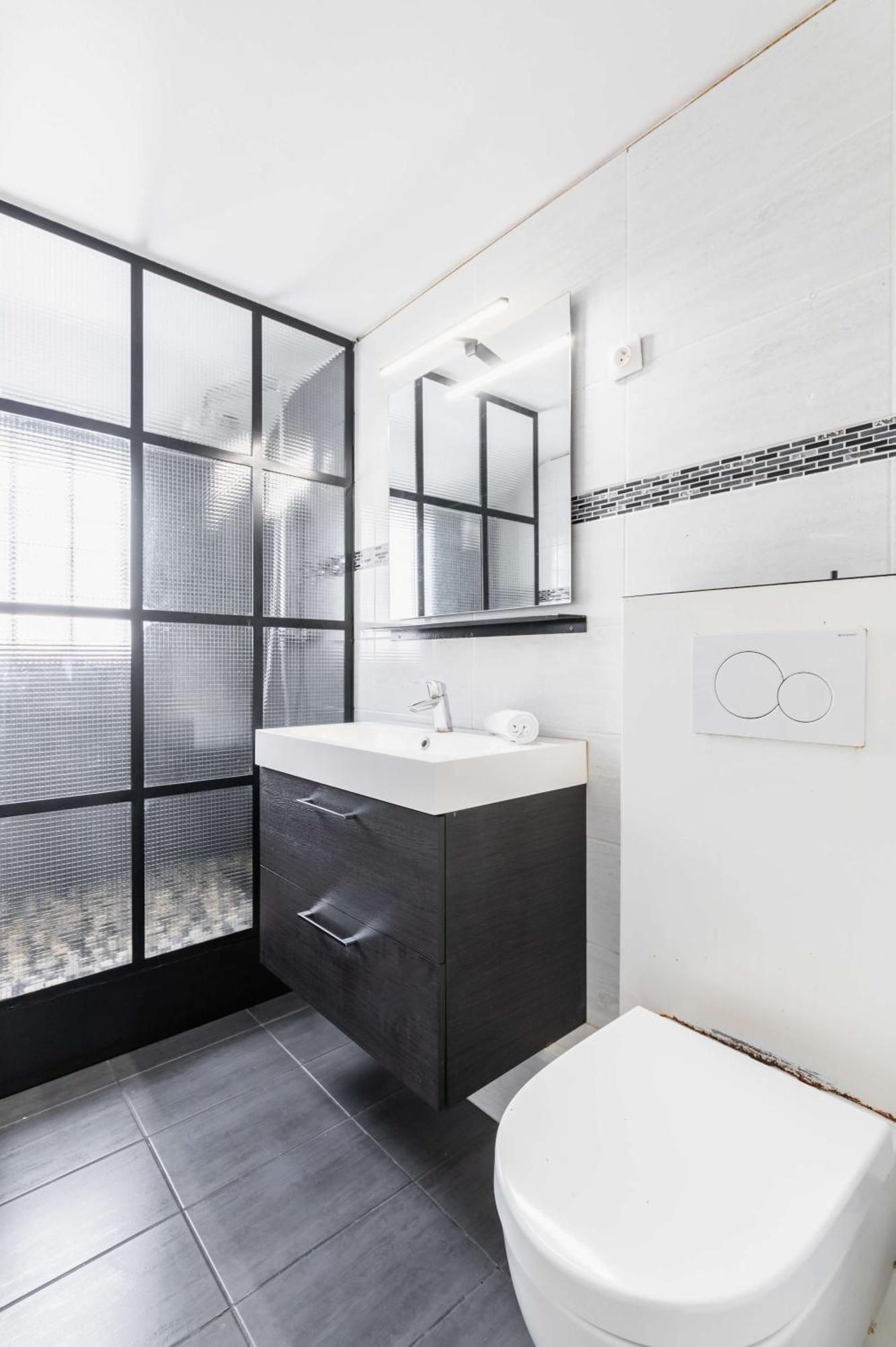 Villa Romainville Paris Pour 8 Personnes - Flat-Guest Dış mekan fotoğraf