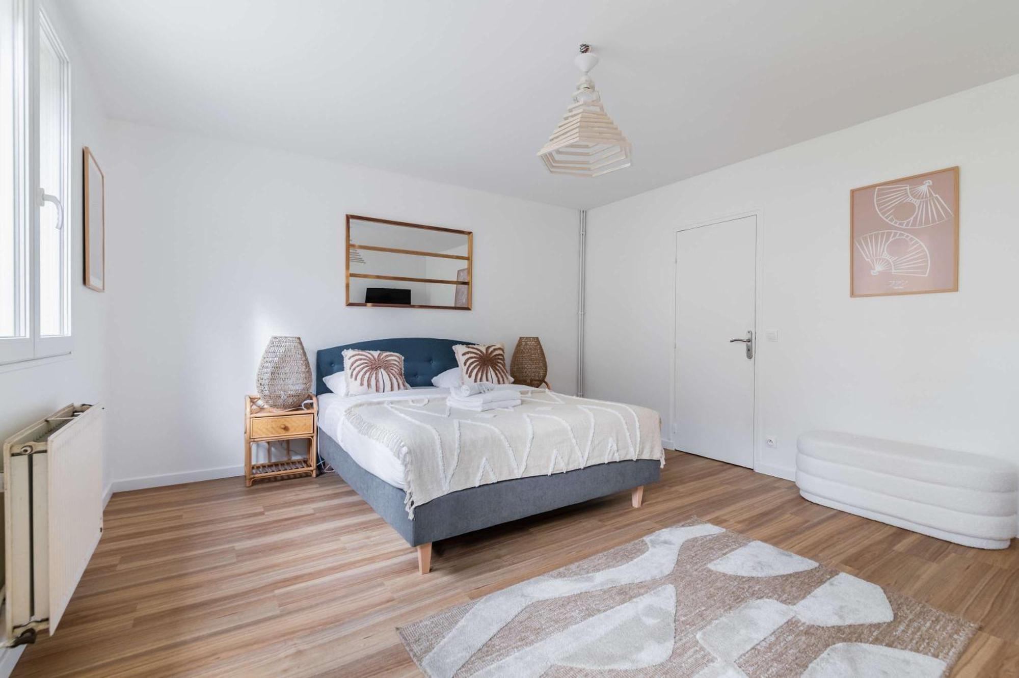 Villa Romainville Paris Pour 8 Personnes - Flat-Guest Dış mekan fotoğraf